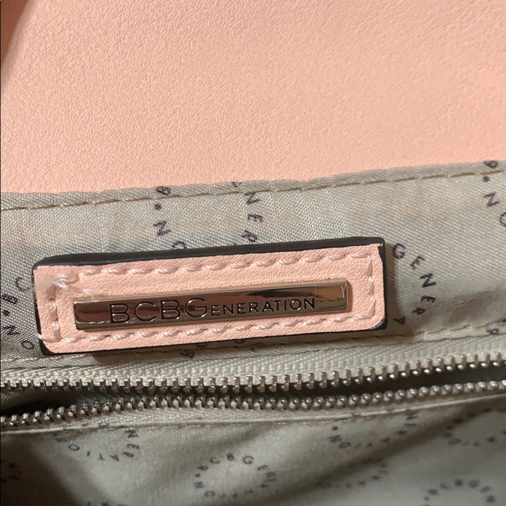 BCBG light pink purse shoulder/cross body! - Picture 5 of 5
